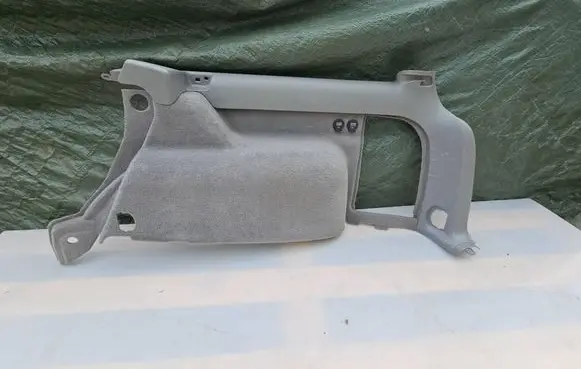 Volkswagen PASSAT B5.5 Trunk/boot side trim panel 3B9867428