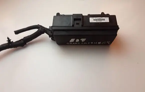 Jeep Grand Cherokee (WK) Fuse module 04692167AB