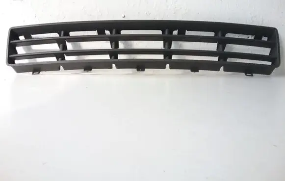 Volkswagen Golf IV Front bumper lower grill 1J0853677D