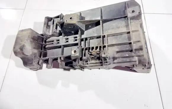 Opel Vectra C Battery bracket 24413805 0086022