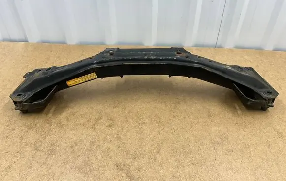 BMW 3 E46 Front subframe 31111096902 1096902