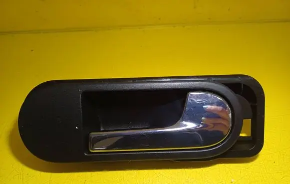 Volkswagen Golf Plus Rear door interior handle 5M0837198