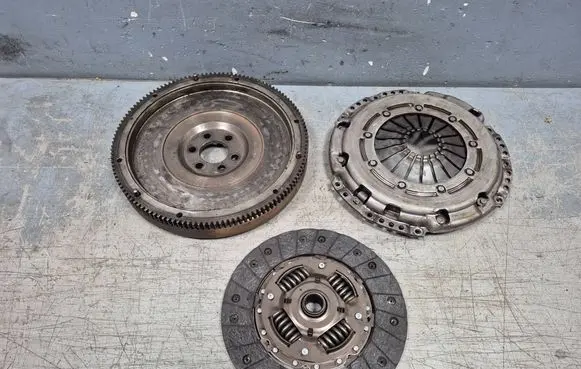 Volkswagen PASSAT B7 Clutch set kit 