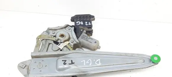Toyota Avensis T270 Rear door window regulator with motor 8570202020 8571005060C 912017103
