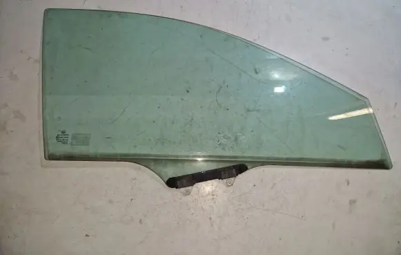 Honda CR-V Front door window glass four-door 43R00050