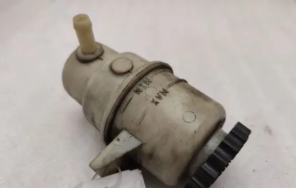 Jeep Grand Cherokee Power steering fluid tank/reservoir 63068967AC