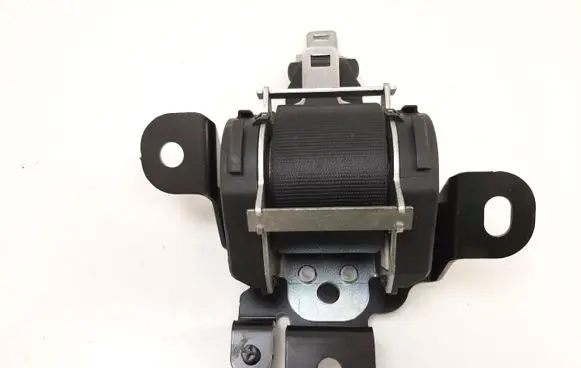 Nissan Qashqai Middle seatbelt (rear) 606161961