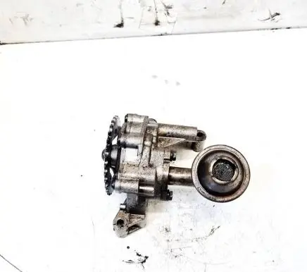 Volkswagen PASSAT B5.5 Oil pump 038115105d 00861522