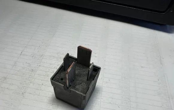 Ford Mondeo Mk III Other relay 6G9T14B192EA