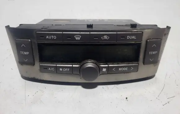 Toyota Avensis T250 Climate control unit 5590005202 MB1465705290