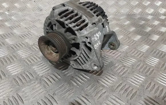 Audi A4 S4 B5 8D Generator/alternator 058903016E