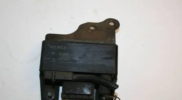 Mercedes-Benz ML W163 Glow plug pre-heat relay 0285454032
