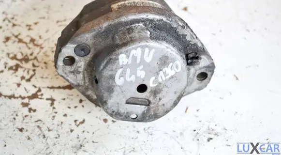 BMW 6 E63 E64 Engine mount bracket 6762607 586294