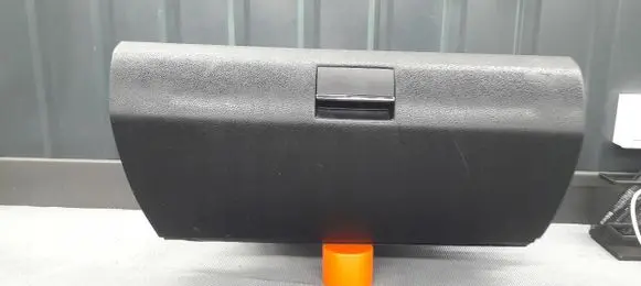 Mercedes-Benz A W169 Glove box