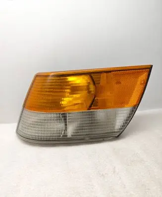 Saab 9000 CD Front indicator light 4014916 AI2KPP285