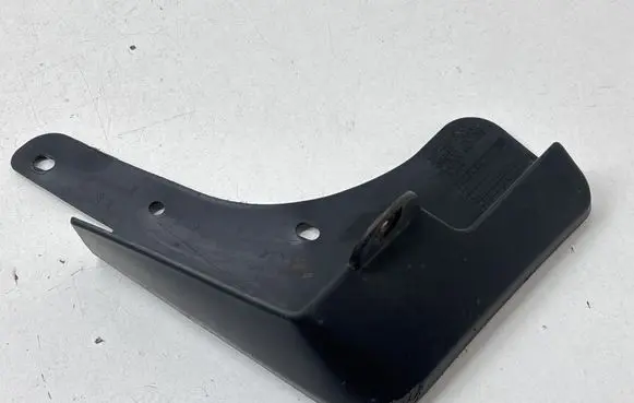 Nissan X-Trail T32 Front mudguard 638554CE0A