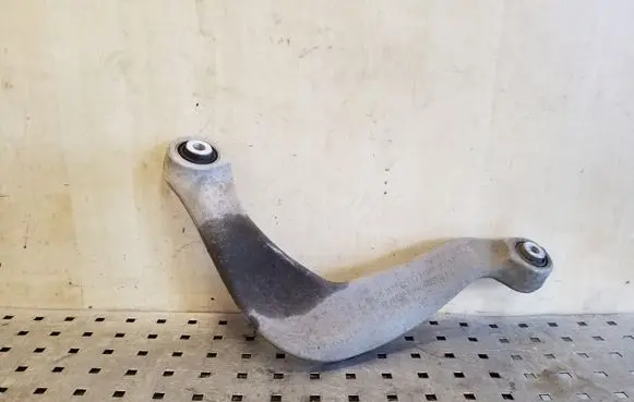 Audi A6 C7 Rear upper control arm/wishbone 8K0505323H