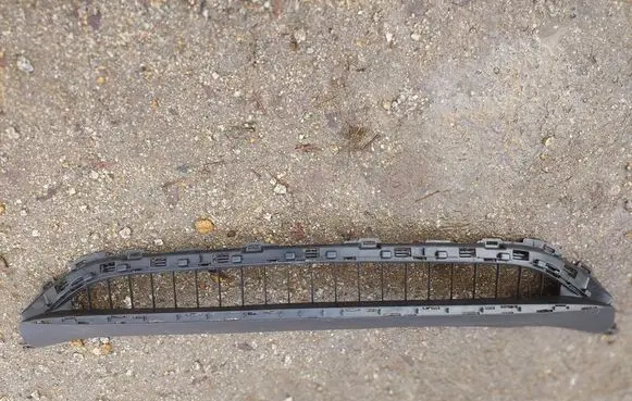 Mercedes-Benz C W206 Front bumper lower grill A2068851301