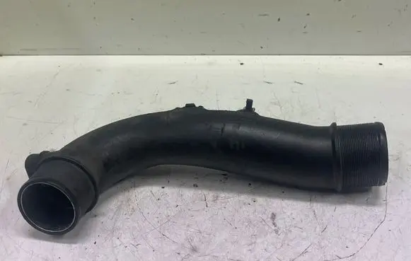 Toyota Avensis T250 Intercooler hose/pipe 173620R011
