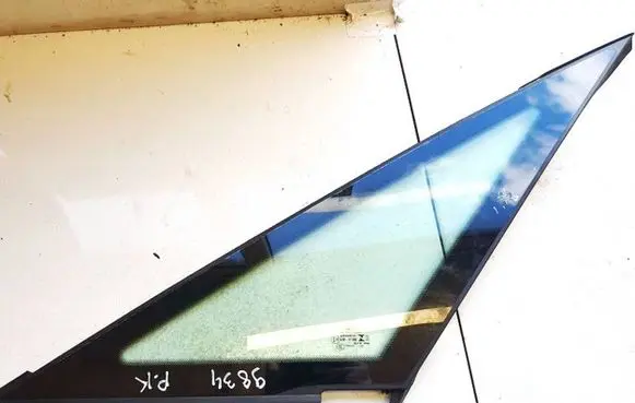 Cupra Born Front triangle window/glass dot618m391as2