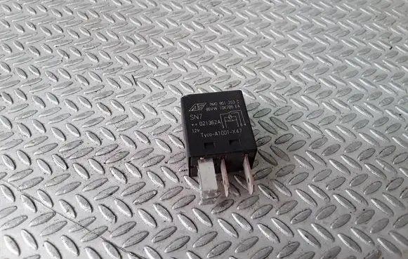 Volkswagen Sharan Other relay 7M0951253C 95VW10K705EA