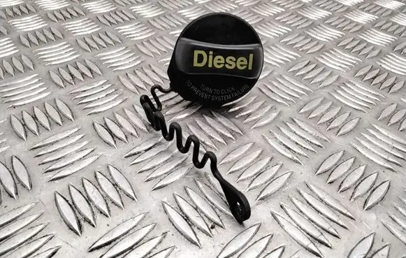 Volvo V70 Fuel tank filler cap 