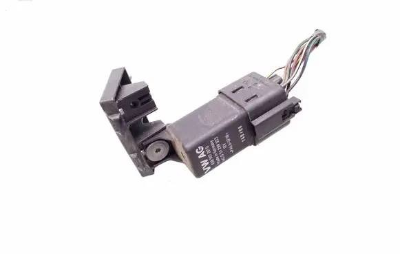 Volkswagen Touran I Glow plug pre-heat relay 038907281D