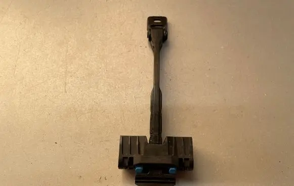 Audi A4 S4 B8 8K Front door check strap stopper 8K0837249C