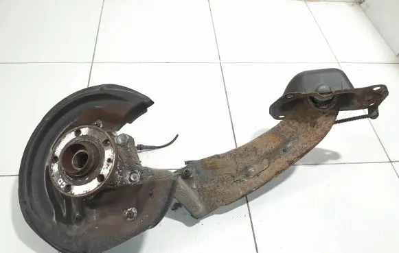 Volkswagen Tiguan Rear wheel hub NOCODE