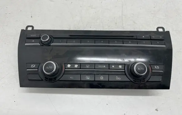 BMW 5 F10 F11 Climate control unit 9229818