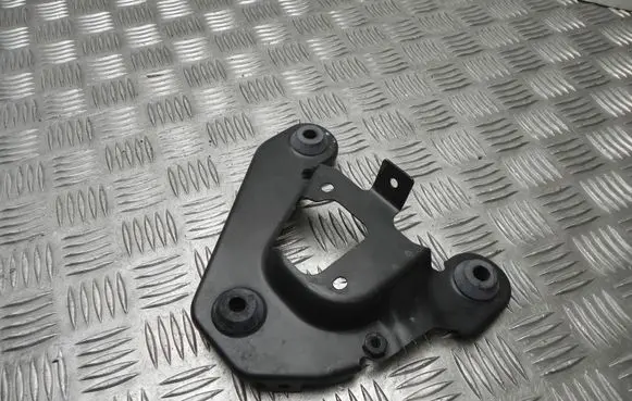 Maserati Levante EGR valve cooler bracket B430 VD18341