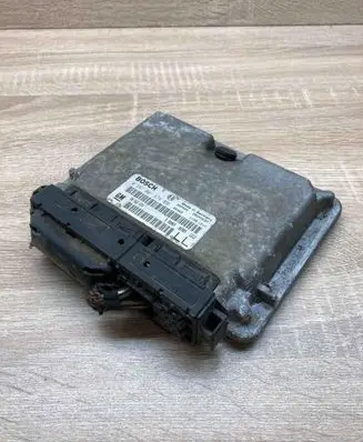Opel Astra G Engine control unit/module ECU 90562574 0281001674