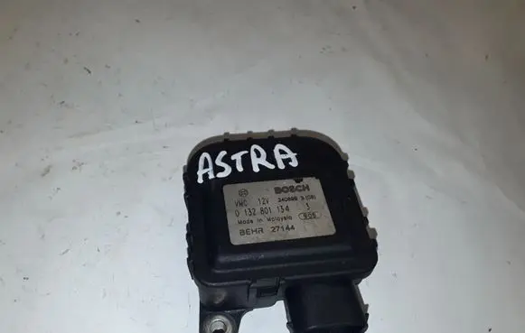 Opel Zafira A Air flap motor/actuator 0132801134 BEHR27144