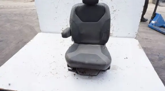 Renault Trafic II (X83) Front driver seat 