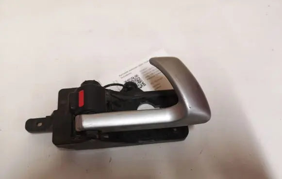 Hyundai Santa Fe Front door interior handle 82623CM000
