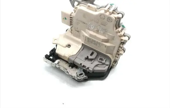 Audi A5 8T 8F Rear door lock 8K0839015C