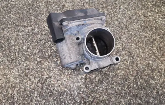 Skoda Fabia Mk2 (5J) Throttle valve 03D133062E