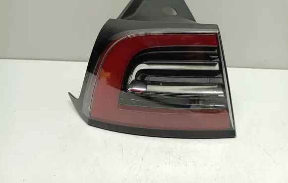 Tesla Model 3 Rear/tail lights 
