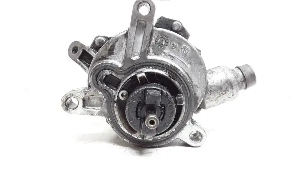 Volvo S80 Vacuum pump 30731825