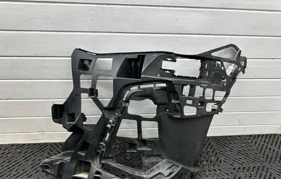 BMW 2 Active Tourer U06 Front bumper mounting bracket 99125310