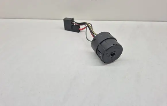 Mercedes-Benz Sprinter W901 W902 W903 W904 Ignition lock A0005458108