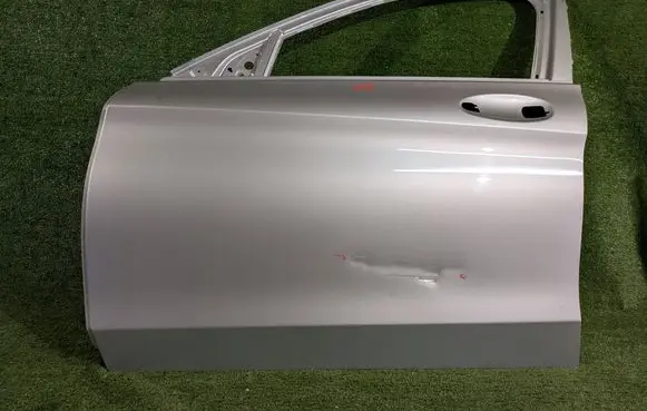 Mercedes-Benz C W205 Front door 