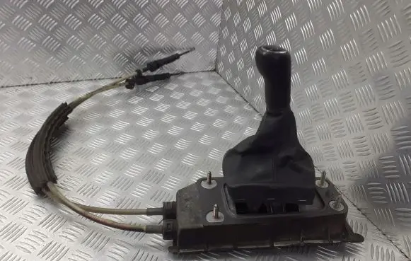 Volkswagen Polo IV 9N3 Gearbox retarder lever 