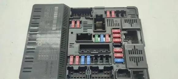Infiniti Q50 Fuse box set 284B74GC0A