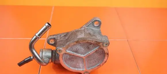 Mazda 6 Vacuum pump SH1518G00A 18MB50
