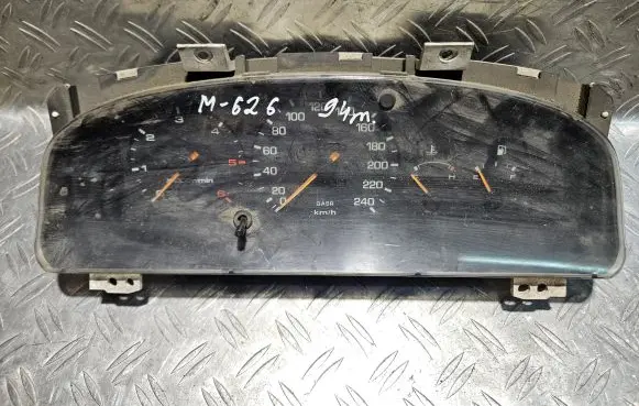 Mazda 626 Speedometer (instrument cluster)