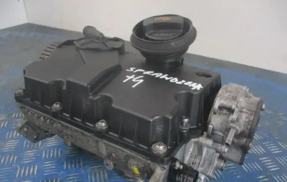 Skoda Fabia Mk2 (5J) Engine head 045103373H