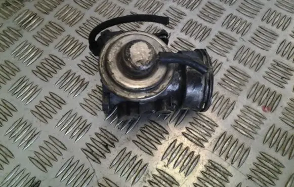 Audi A4 S4 B6 8E 8H Electric throttle body valve 038131501AL 213607082