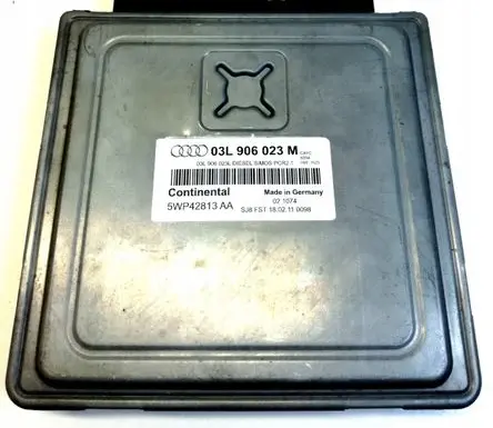 Audi A3 S3 A3 Sportback 8P Engine control unit/module 03L906023M 5WP42813AA