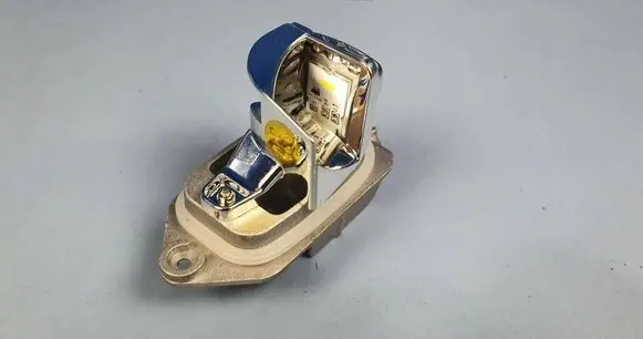 BMW 7 F01 F02 F03 F04 LED ballast control module 63117370000